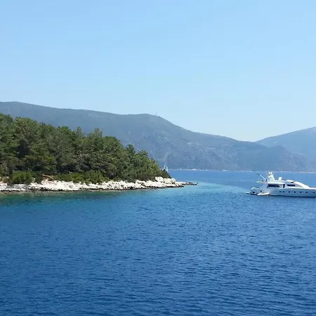 Nirikos 2* Λευκάδα