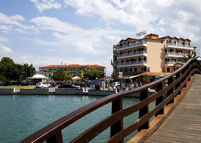 Hotel Nirikos 2*