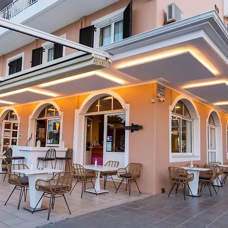 Nirikos Hotel
